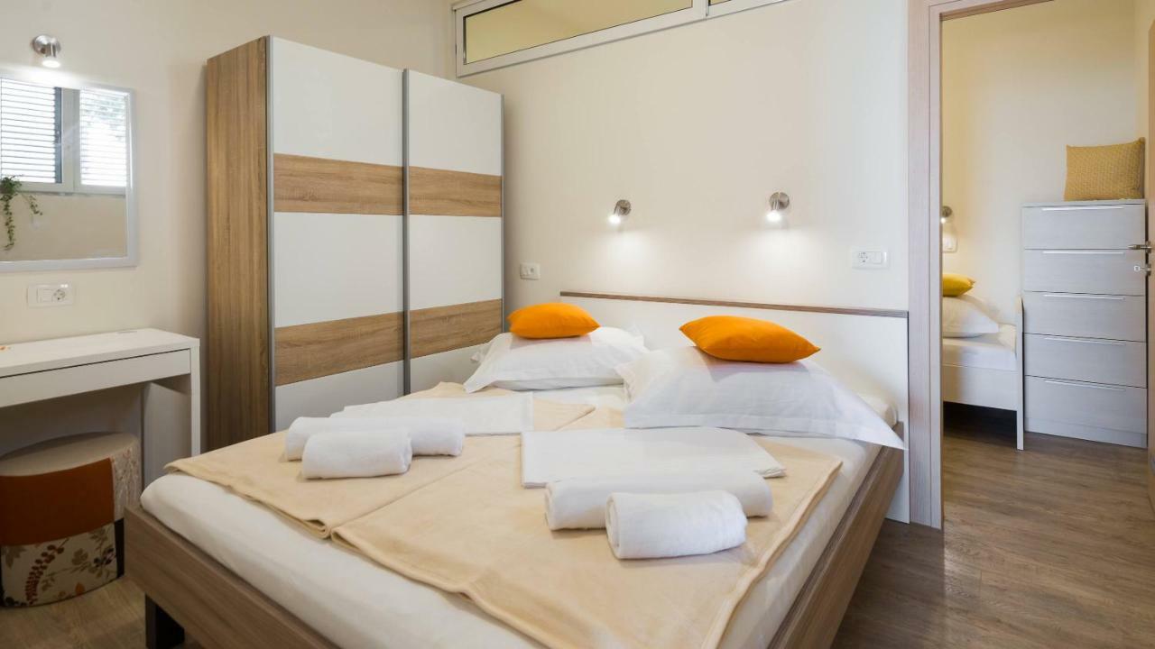 Apartments In 자오스트로그 외부 사진